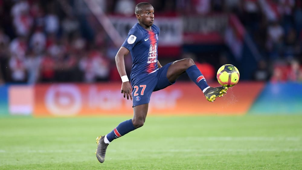 Moussa Diaby gia nhập Bayer Leverkusen từ Paris, GIẢM GIÁ 44%