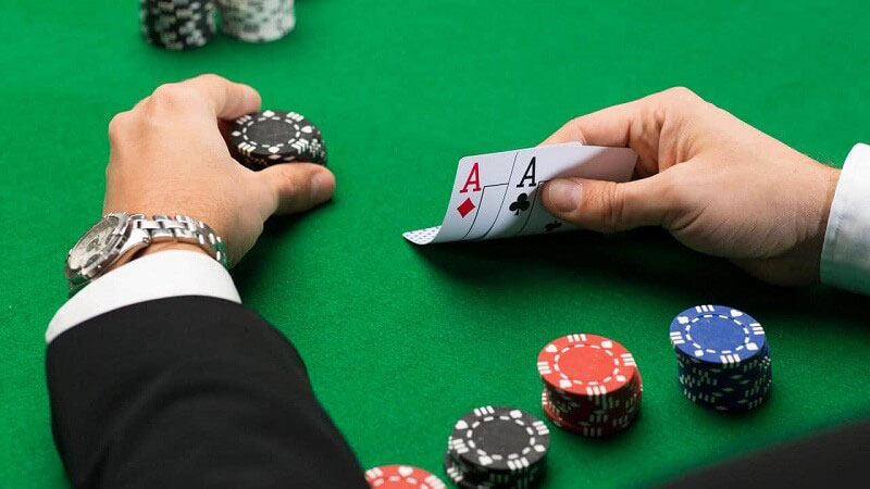 Cách chơi Poker chi tiết giúp người chơi thắng lớn