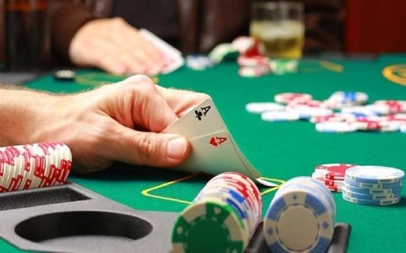 Cách chơi Poker mà không vi phạm pháp luật